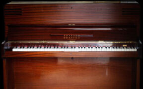 Imperfect Samples Brasted Upright Piano Complete (KONTAKT) 破损立式钢琴音源